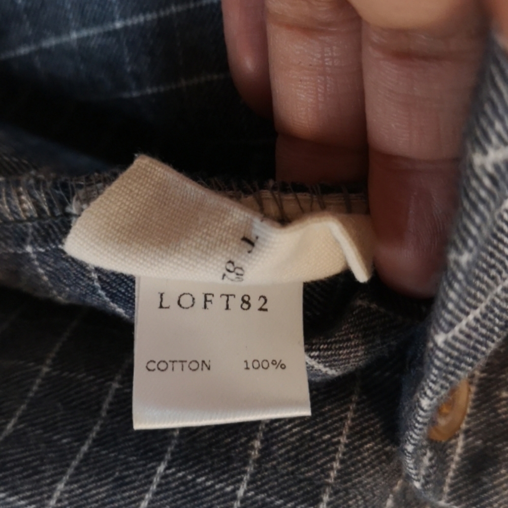 Grid Patterned Button Down Shirt - Picture 7 of 8